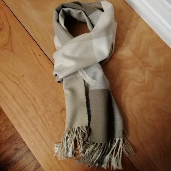 Vintage Classic Cashmere Neutral Tones Plaid Scarf - Picture 2 of 7
